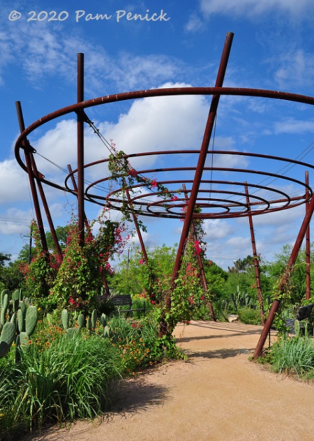 18_Circular_steel_arbor-1.jpg