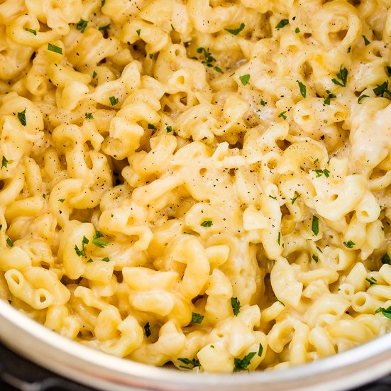 eesiest-instant-pot-macaroni-and-cheese-recipe-2-1.jpg