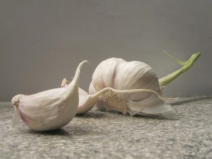 garlic-300x225.jpg