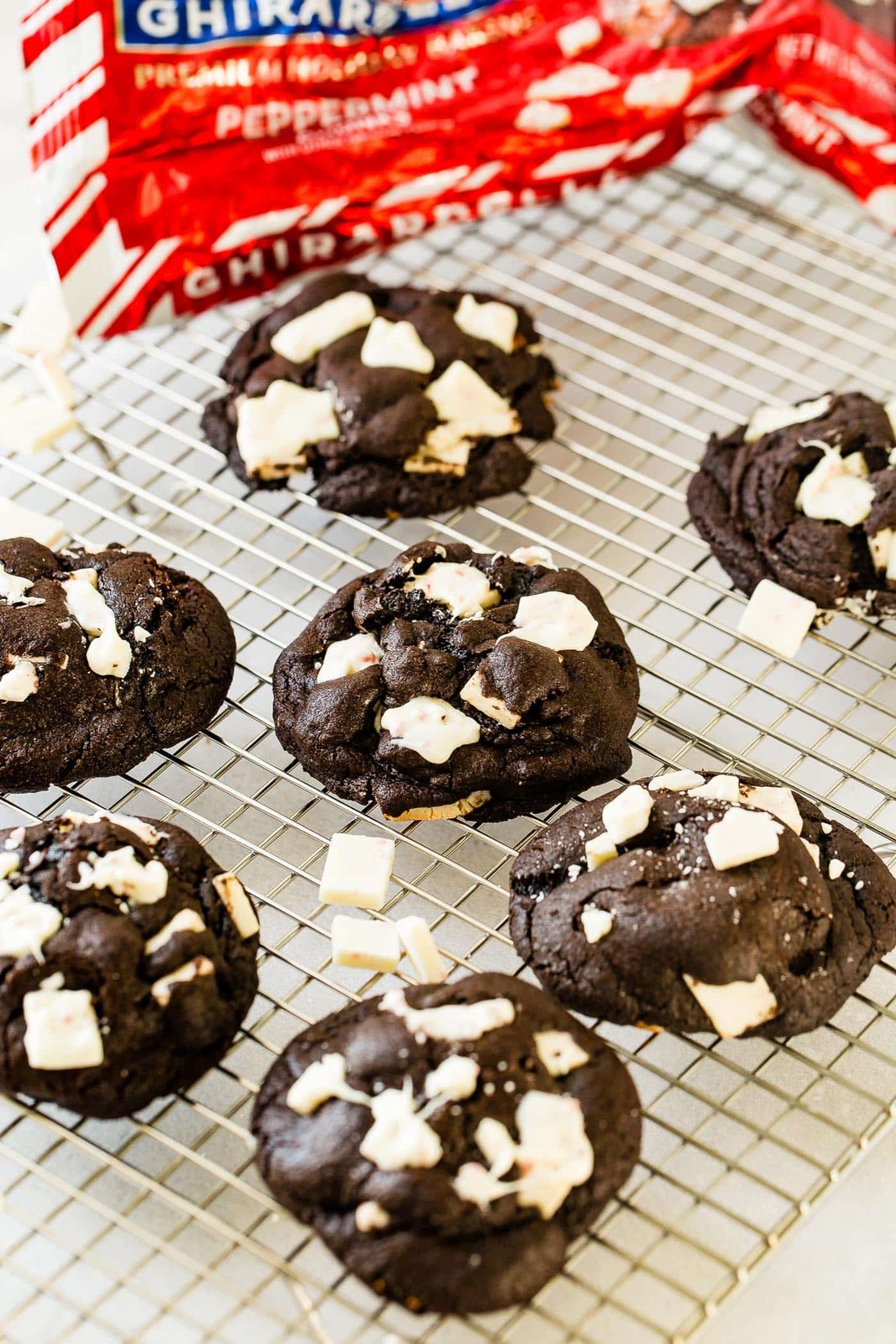 peppermint-chocolate-cookies-recipe-2.jpg