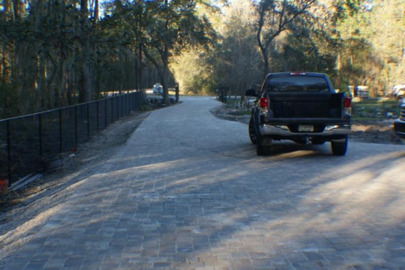 driveway (800x533)