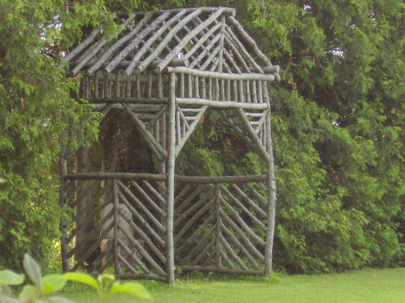 Extreme Birdhouses