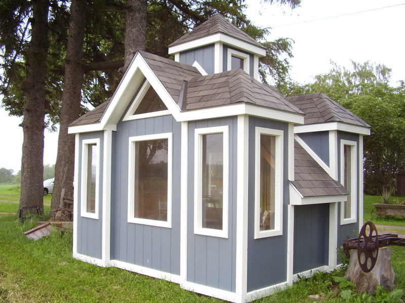 Extreme Birdhouses