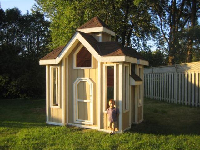 Extreme Birdhouses