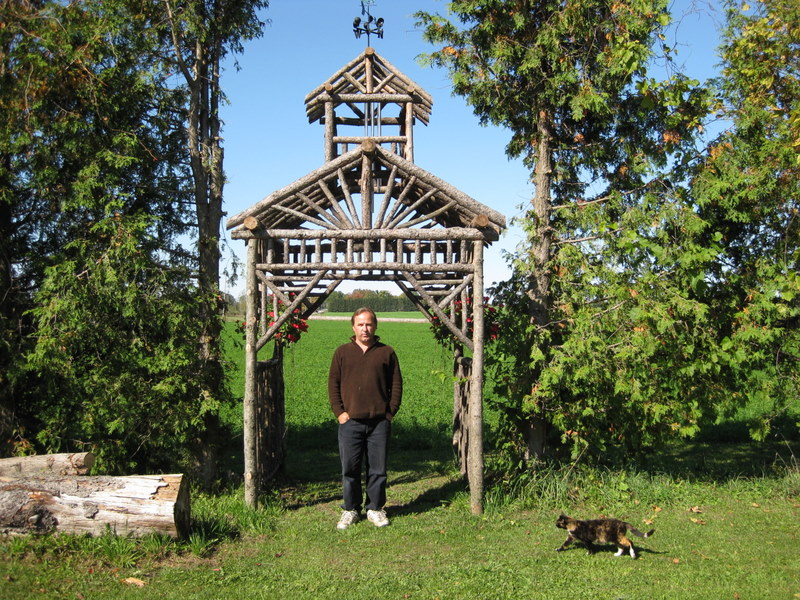 Extreme Birdhouses