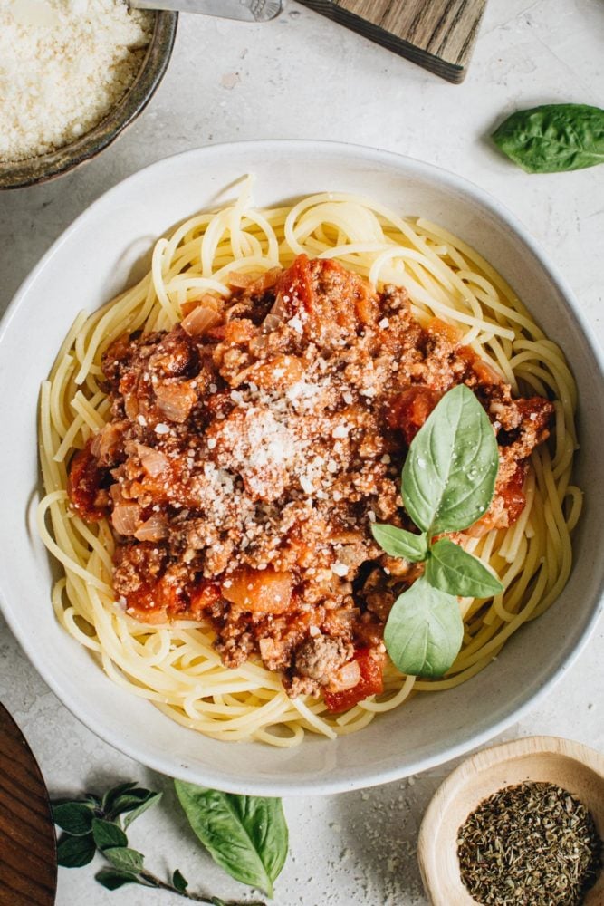 classic spaghetti sauce over noodles