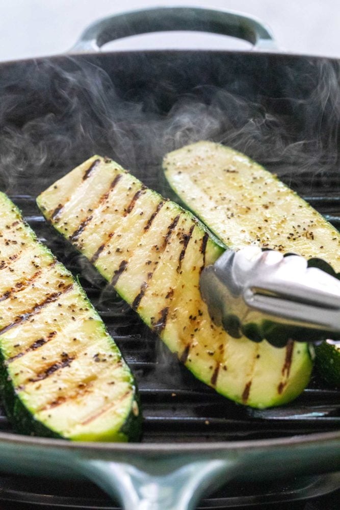 Cooking zucchini in a grill pan