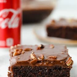cocacolacake-1-250x250.jpg