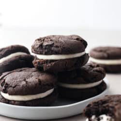 homemadeoreos-2-2-250x250.jpg