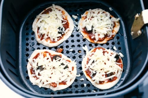 minibiscuitpizzashowto3-500x334.jpg