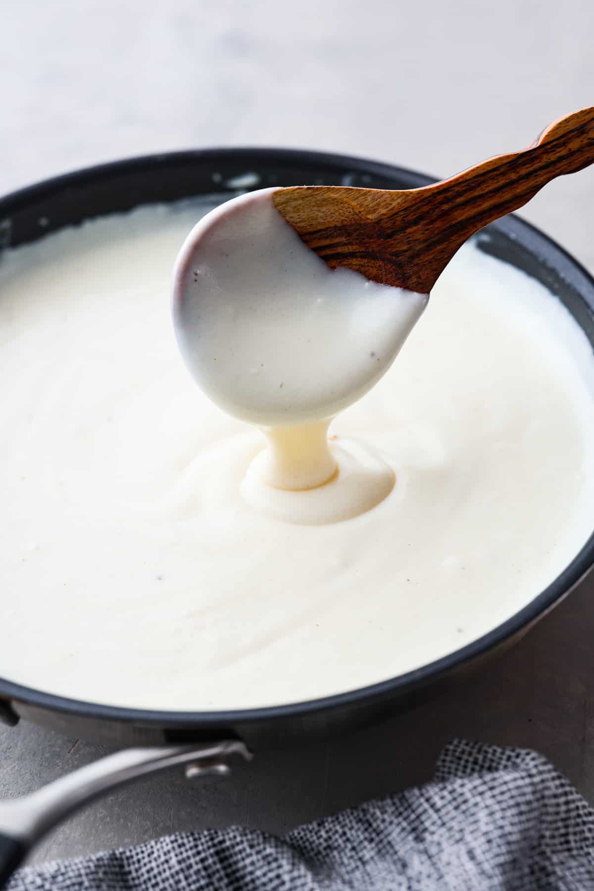bechamel-sauce-1-2.jpg