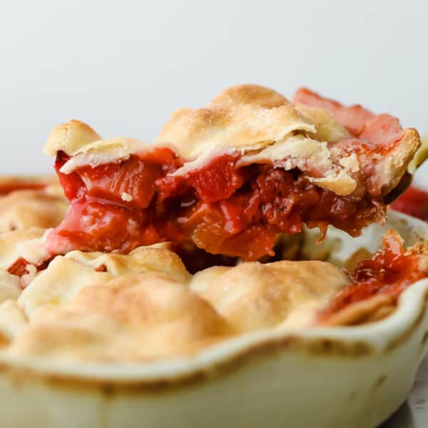 strawberryrhubarbpie-2-600x600.jpg