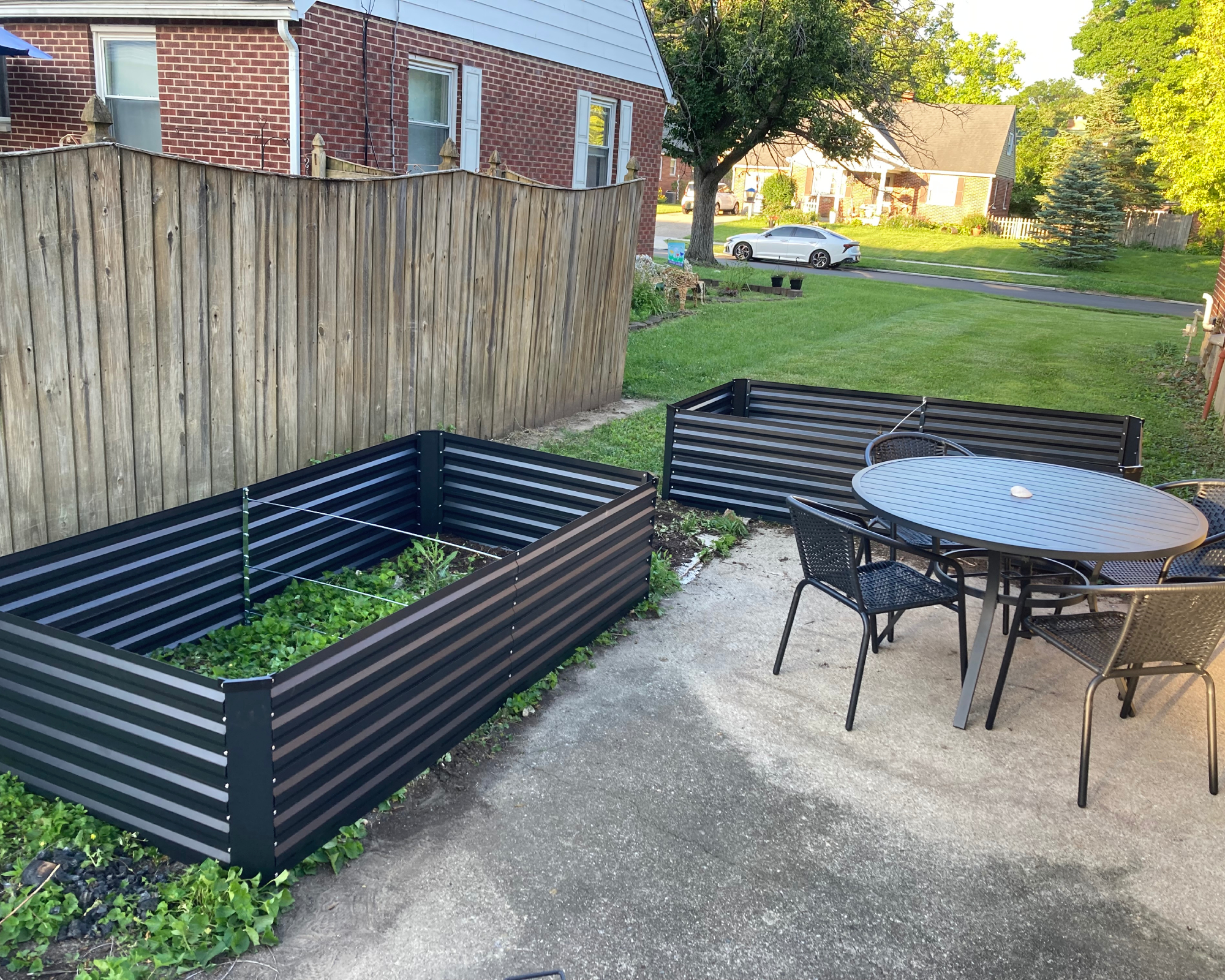 foowin raised beds around patio