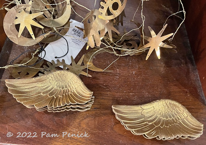 32_Golden_wings.jpg