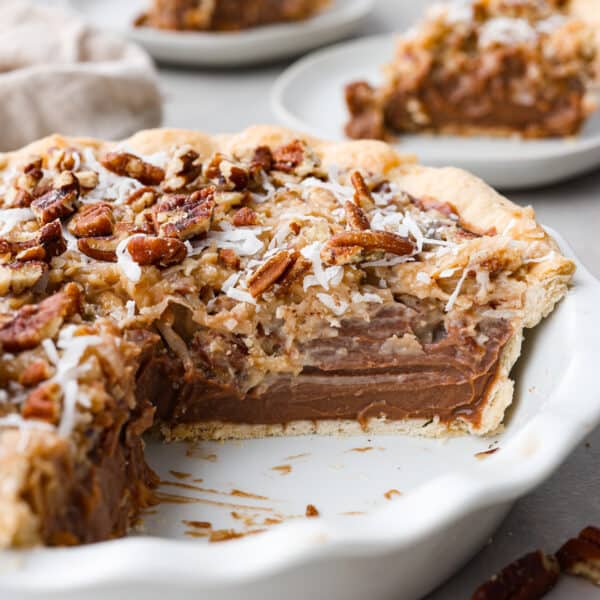 german-chocolate-pie-1-1-600x600.jpg
