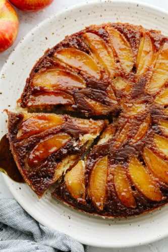 caramelappleupsidedowncake-1-333x500.jpg