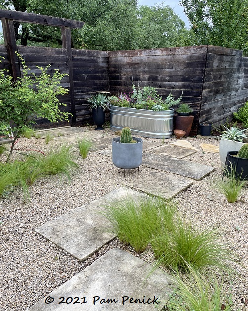 09_Planters_Feathergrass_Stone_path.jpg