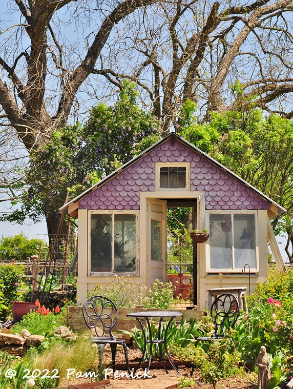 19_Purple_greenhouse_table.jpg