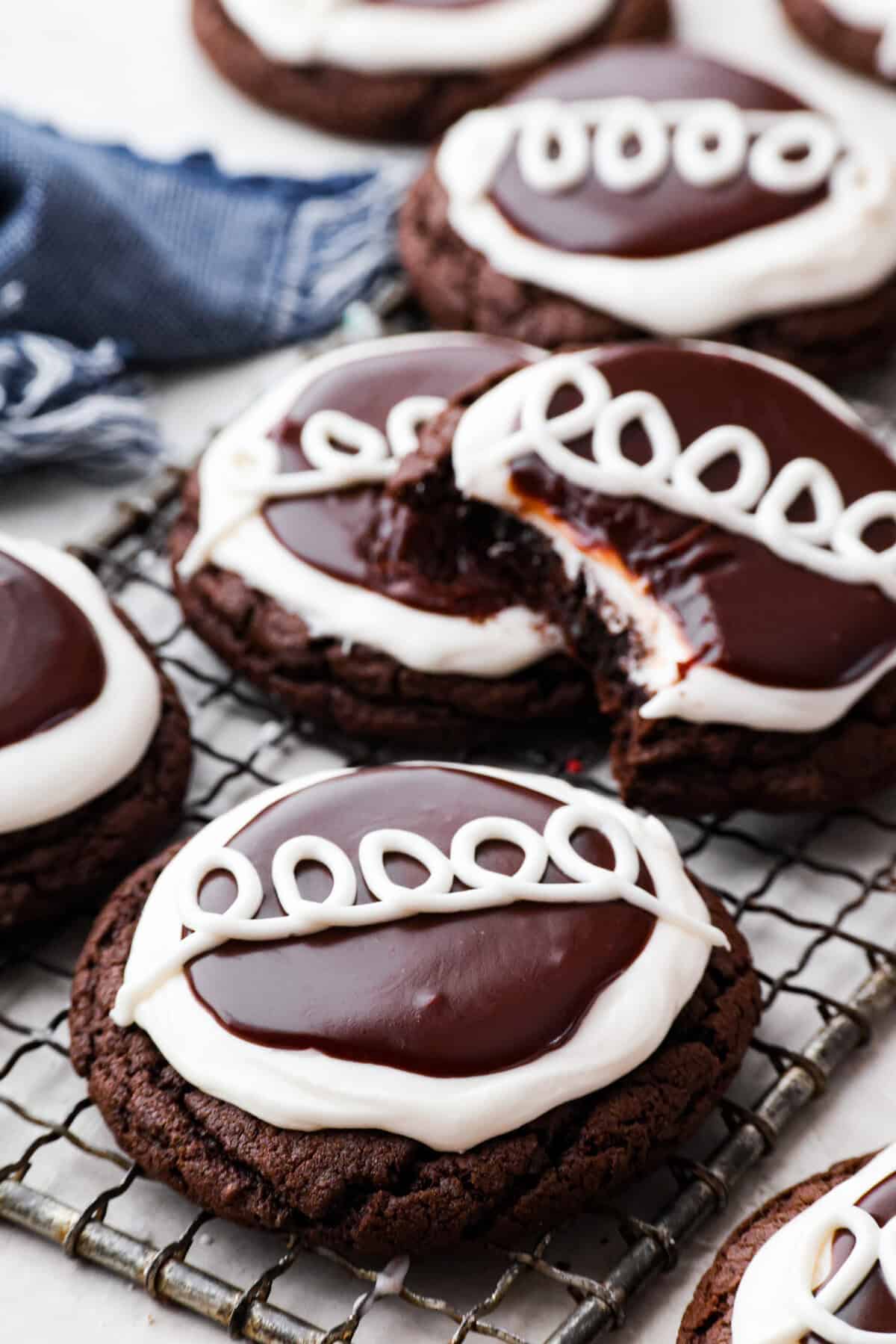 hostess-cookies-.jpg