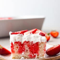 strawberrypokecake-3-2-250x250.jpg