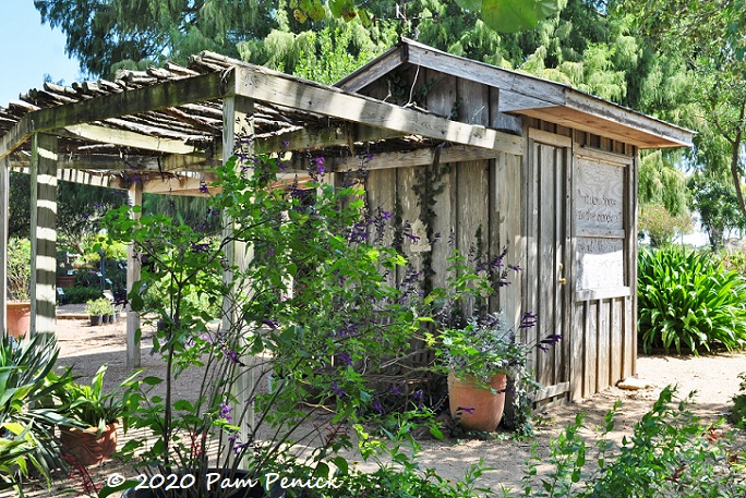 11_Garden_shed_Arbor.jpg