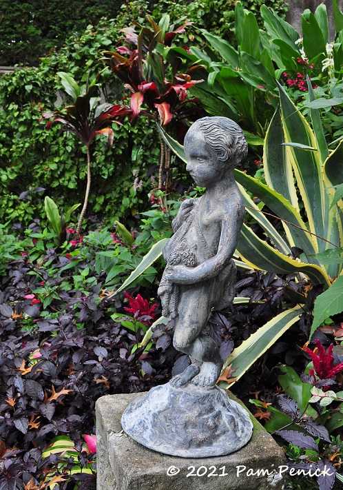 51_Young_boy_sculpture_Agave.jpg
