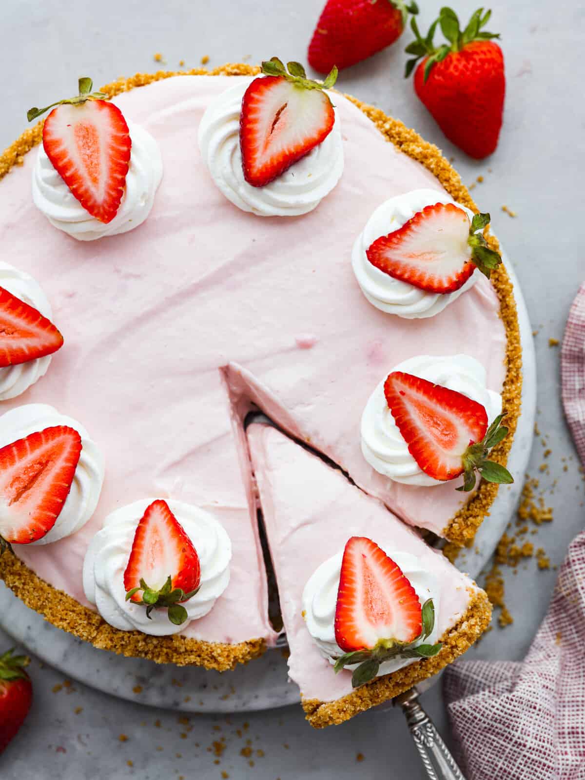 no_bake_strawberry_cheesecake-1.jpg