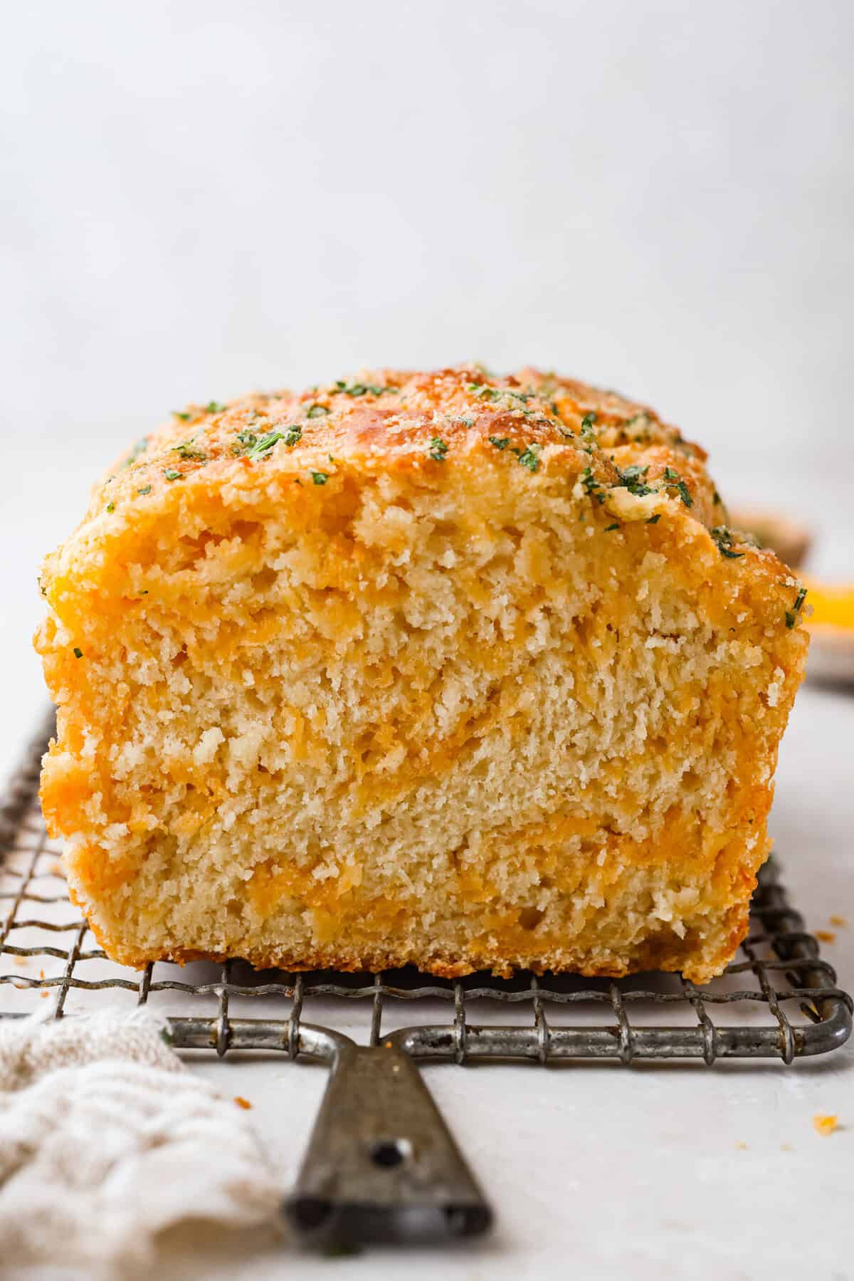 cheddar-bay-biscuit-bread-1.jpg
