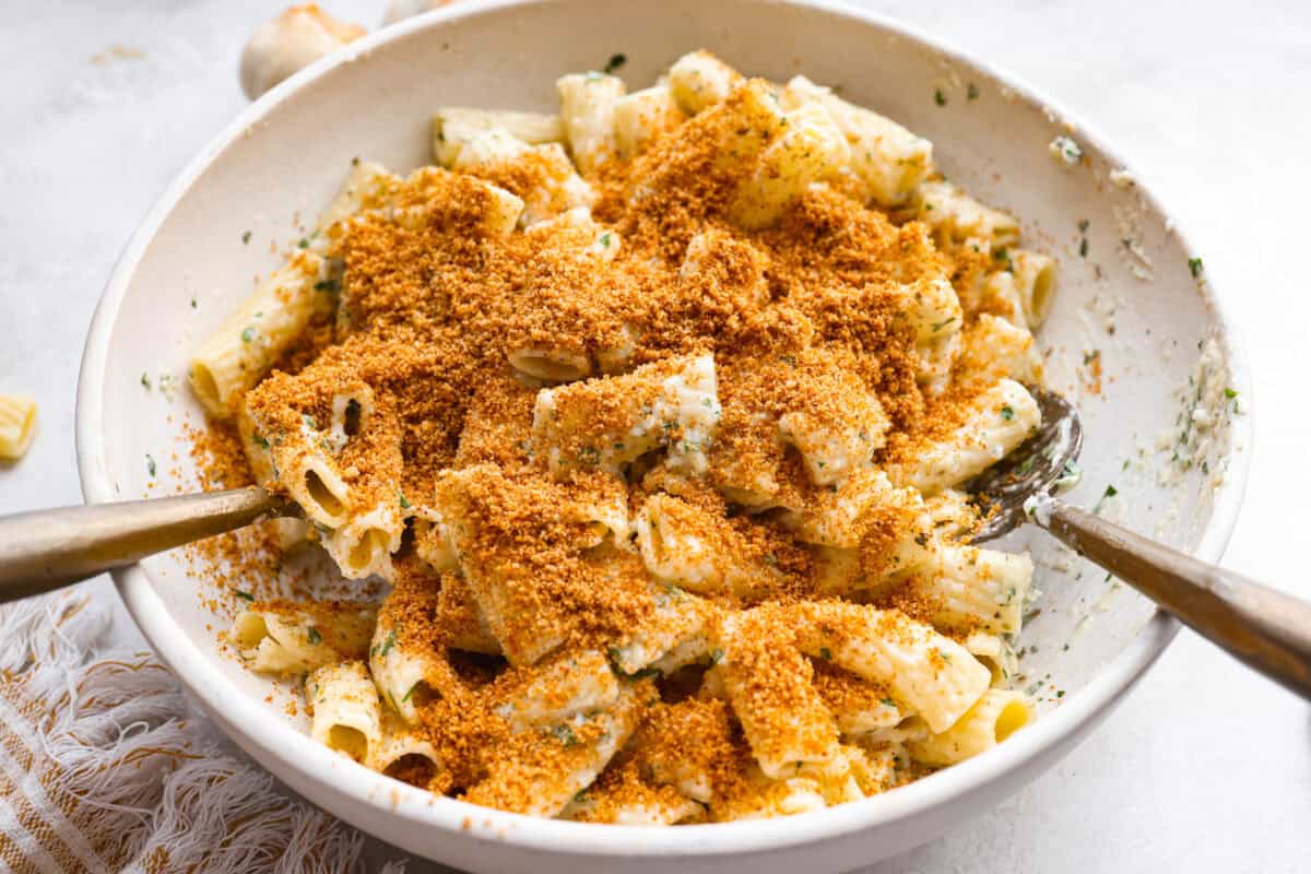 Garlic-Bread-Pasta-8-1200x800.jpg