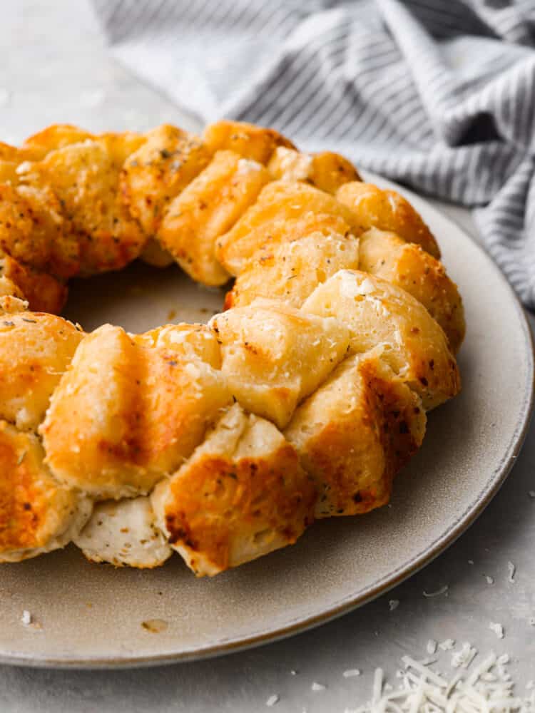 Closeup of garlic parmesan pull-apart bread.