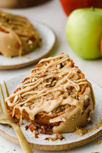 applebundtcake-2-333x500.jpg