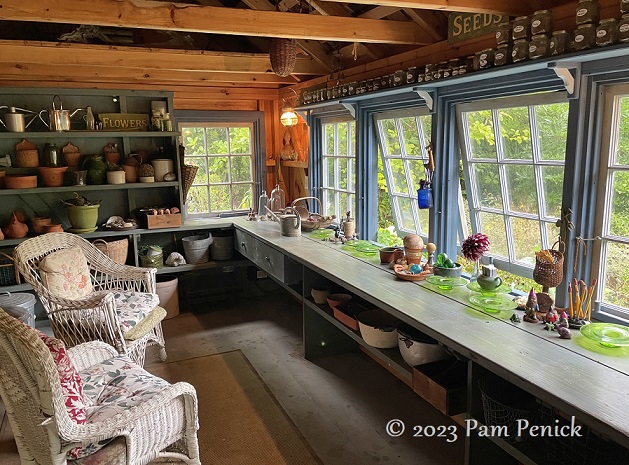 24_Potting_shed_seating.jpg
