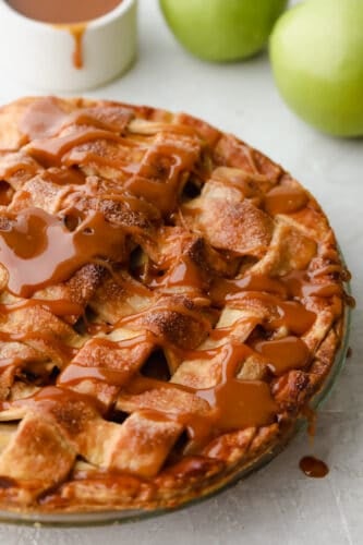 caramelapplepie-1-333x500.jpg