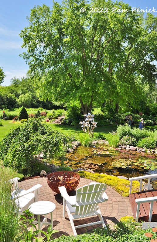 14_Pond_patio.jpg