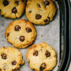 airfryerchocolatechipcookies4-250x250.jpg
