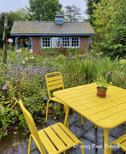 15_Yellow_table_Shed.jpg