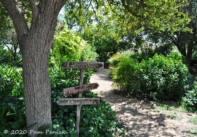 03_Path_sign.jpg