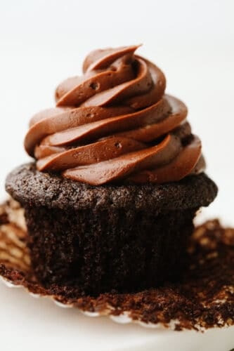 chocolatecupcakes-1-333x500.jpg