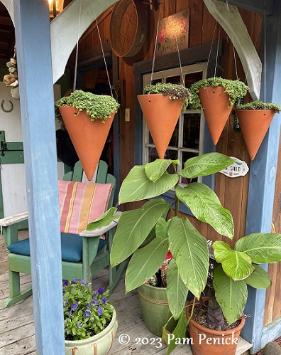 23_Conical_hanging_pots.jpg
