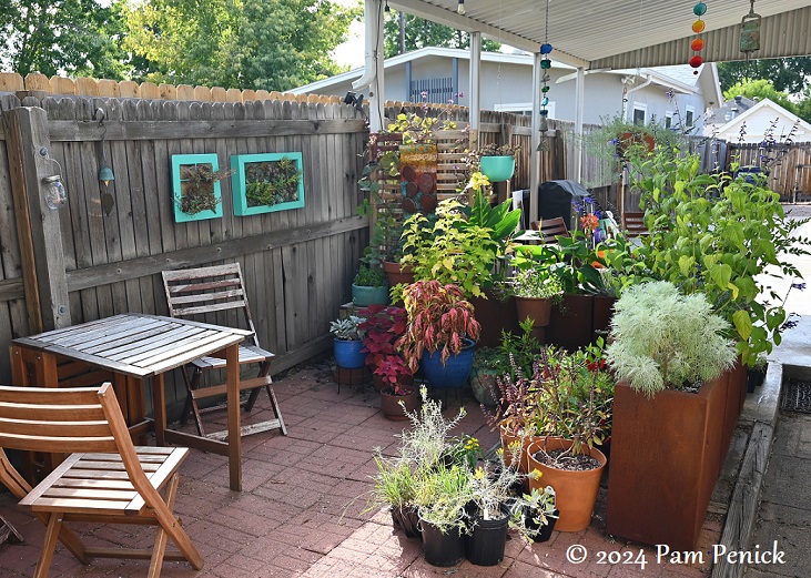 28_Patio_garden_containers.jpg