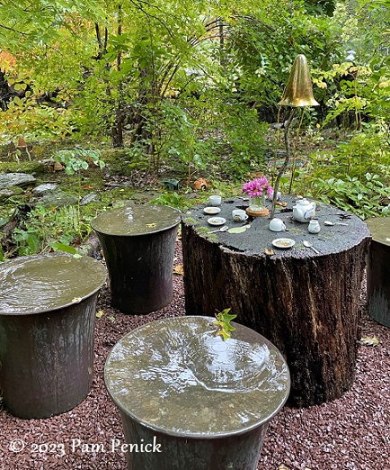 82_Stump_table_teaset.jpg