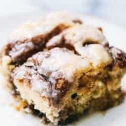 cinnamon_roll_cake1-1-250x250.jpg