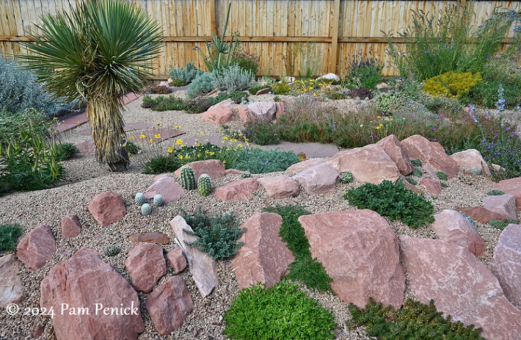 02_Crevice_garden.jpg