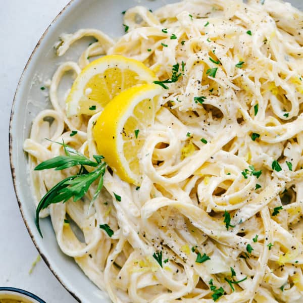lemon_garlic_cream_fettuccine2-600x600.jpg
