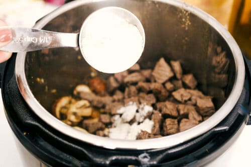 instantpotbeefstroganoffhowto3-500x333.jpg