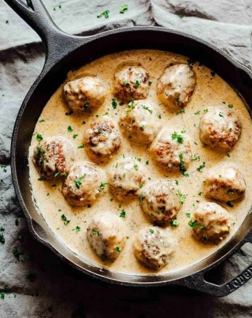 Creamy Cajun Chicken Meatballs are soft, juicy chicken meatballs slathered in a creamy gravy flavoured with cajun seasoning. This one pot recipe is the perfect dinner option! Creamy Cajun Chicken Meatballs are soft, juicy chicken meatballs slathered in a creamy gravy flavoured with cajun seasoning. This one pot recipe is the perfect dinner option!